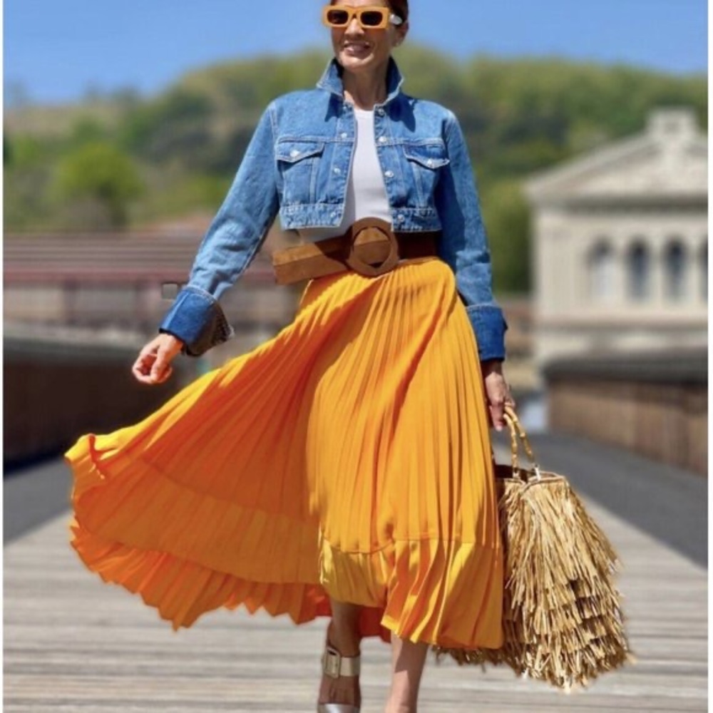 Zara Pleated Midi Skirt Size S Golden Yellow two tones